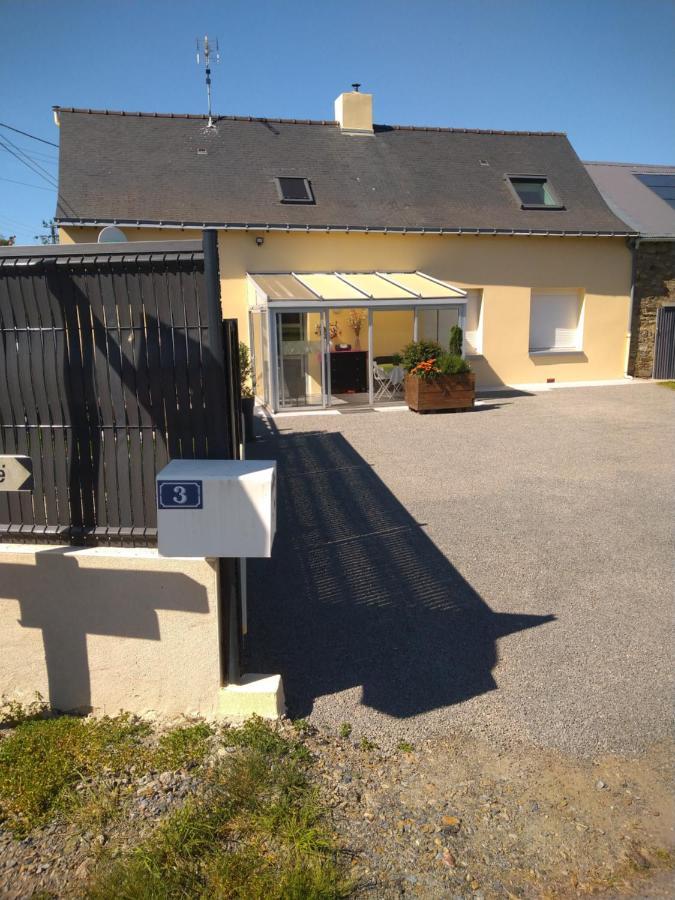 Gilles Diais Louisfert Exterior foto
